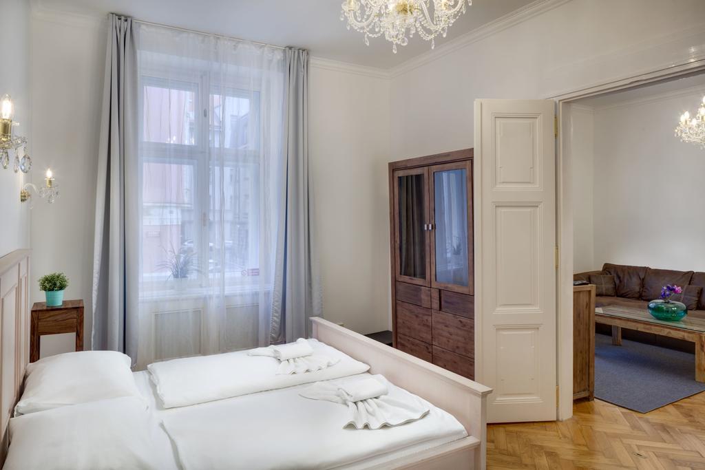 Dusni - Old Town Apartment Прага Екстер'єр фото